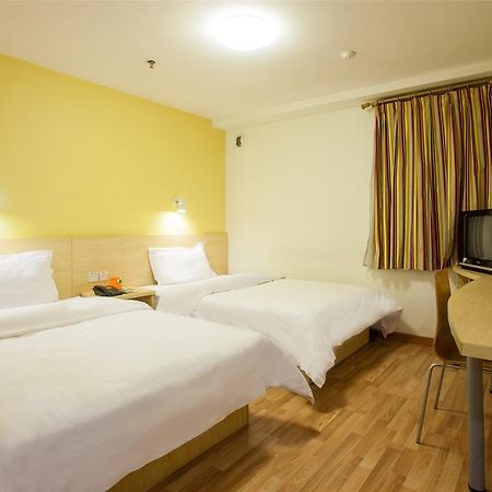 7Days Inn Guiyang Posts And Telecommunications Building Extérieur photo