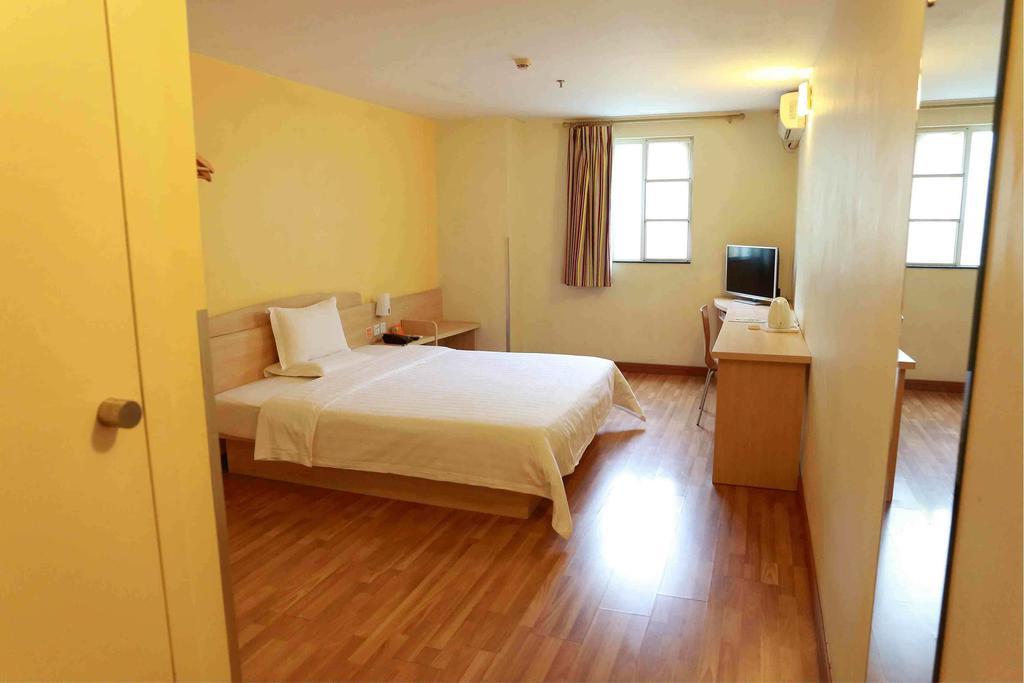 7Days Inn Guiyang Posts And Telecommunications Building Chambre photo